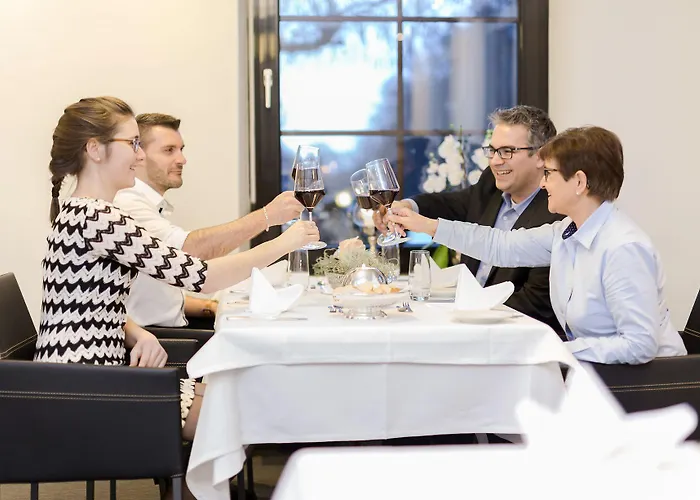 普法勒兹瓦德酒店 酒店 3*