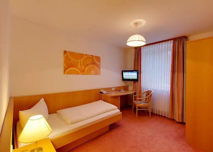 酒店 普法勒兹瓦德酒店 3*