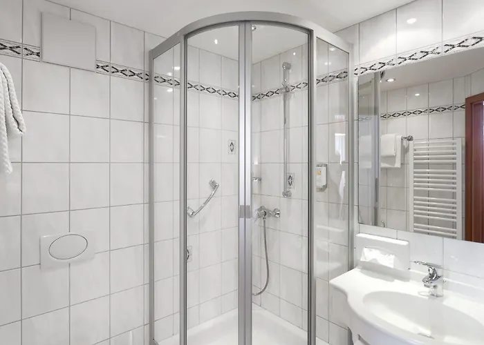 普法勒兹瓦德酒店 酒店 3*